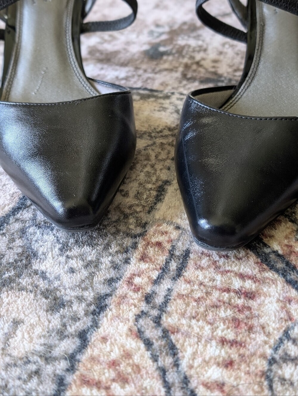 Size 9.5 Women's Shoes - Picture 4 of 15